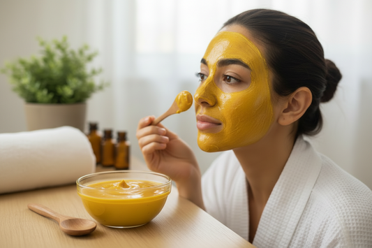 How to Make Face Mask with Honey and Turmeric